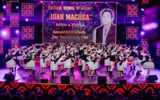 FESTIVALUL NAȚIONAL DE FOLCLOR „ IOAN MACREA” a marcat trei zile de regal folcloric, la aniversarea celor 80 de ani de activitate ai Junilor Sibiului