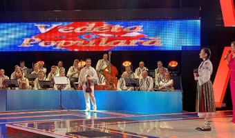 Orchestra Ansamblului „Cindrelul-Junii Sibiului”, la show-ul „Vedeta Populară”