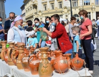 TÂRGUL OLARILOR, loc de întâlnire pentru meşteri şi vizitatori